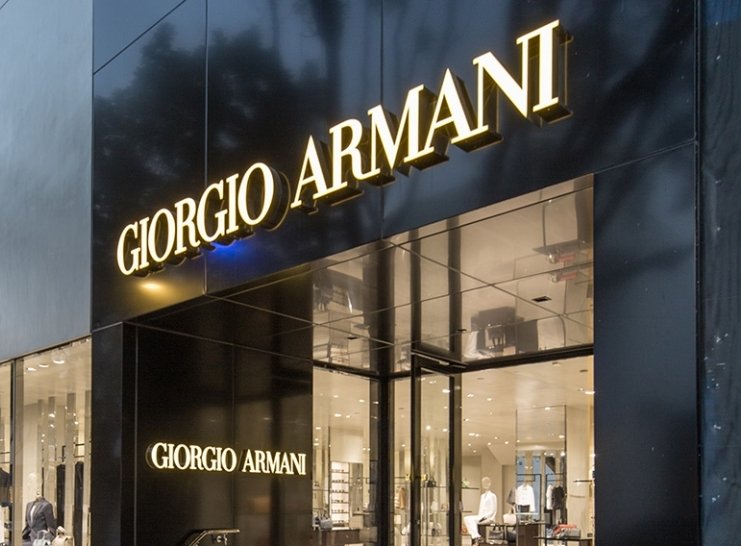 armani store